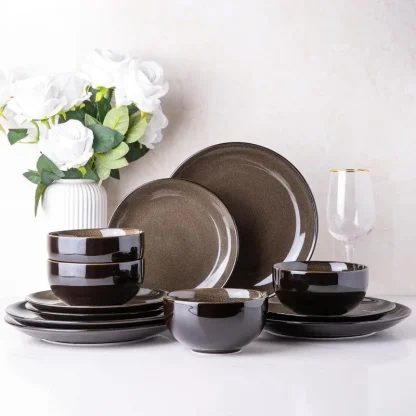 Minimalist Shiny Dish Set - Image 3