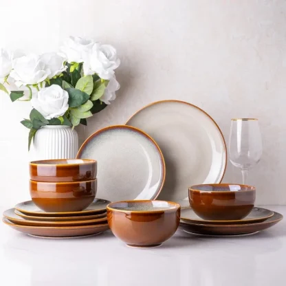 Minimalist Shiny Dish Set
