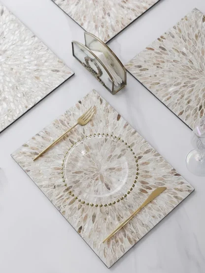 Elegant Transparent Dish Set - Image 2
